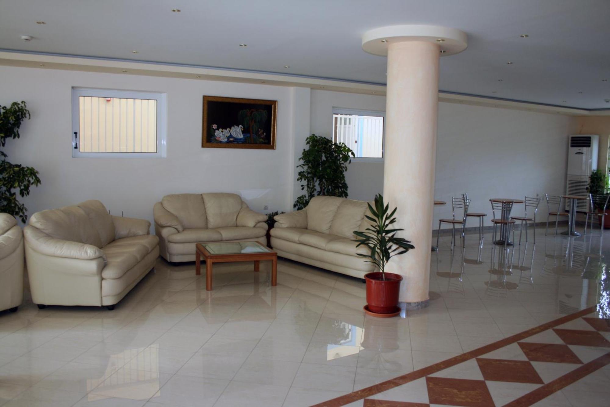 Christina Apartments Planos Exterior foto